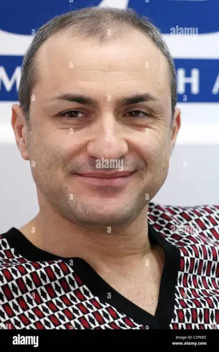 Михаил Турецкий — певец
