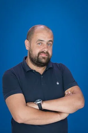 Петр Окунев — сценограф