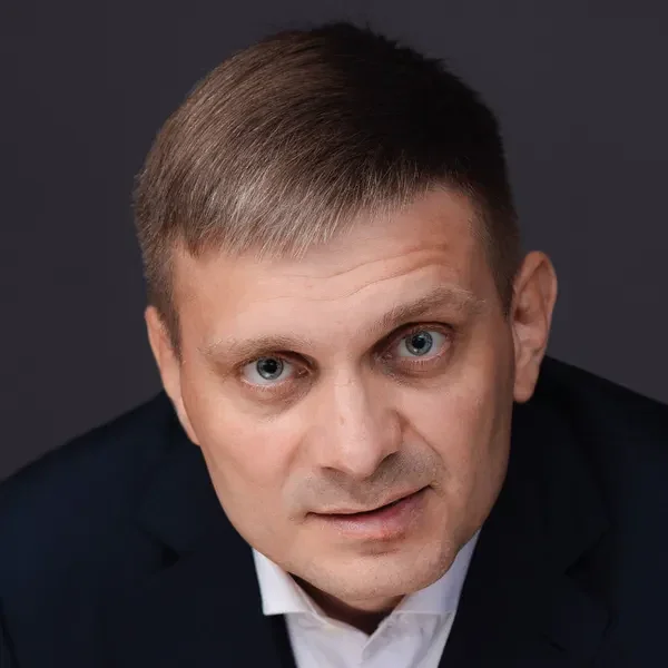 Роман Уздин — солист