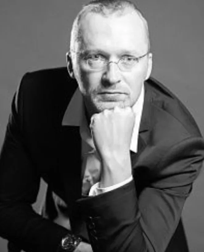 Сергей Еликов — актёр
