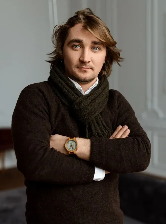 Сергей Новиков — художник-постановщик