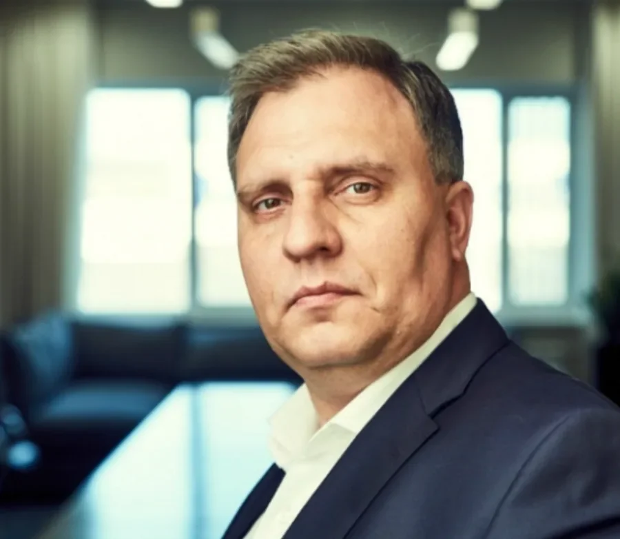 Сергей Власов — актёр