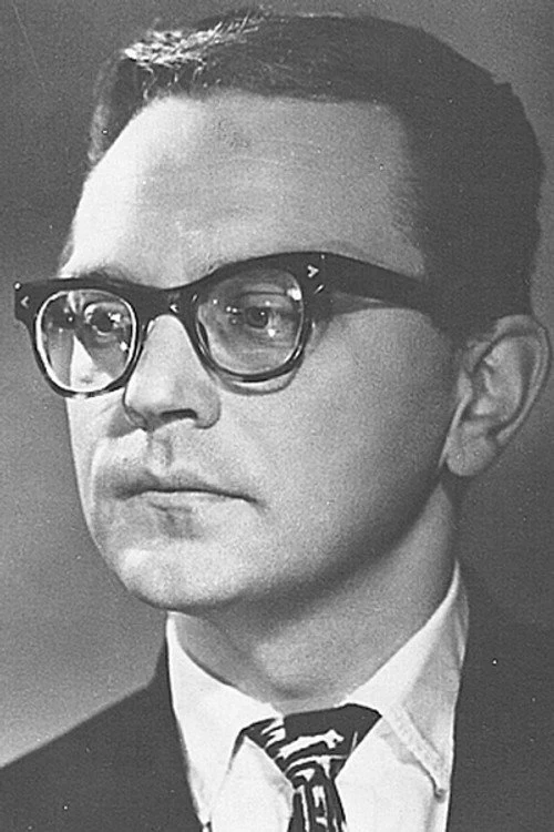 Эрнст Романов — актёр — Бюро Культуры