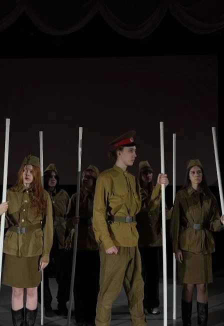 А зори здесь тихие. Спектакль