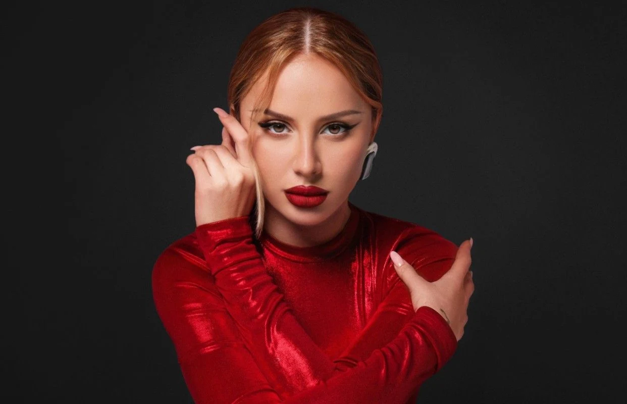 Anna Asti. Сольный концерт. Шоу «Царица» — СКК Оренбуржье — афиша