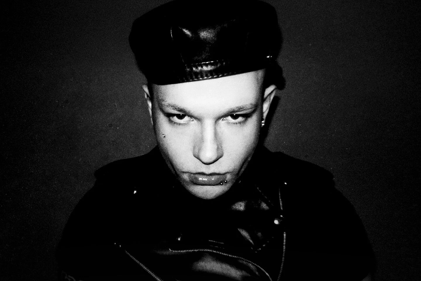 Huzzy B — Лофт-парк Подземка — афиша Новосибирск