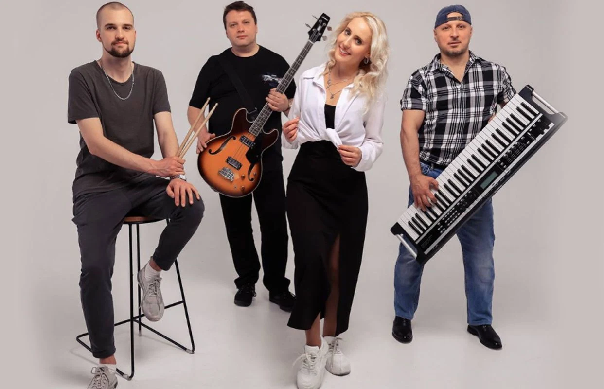 Концерт группы «Pro любовь & Rock'n'Roll» — Рестобар «Музыка кофе и вина» — афиша
