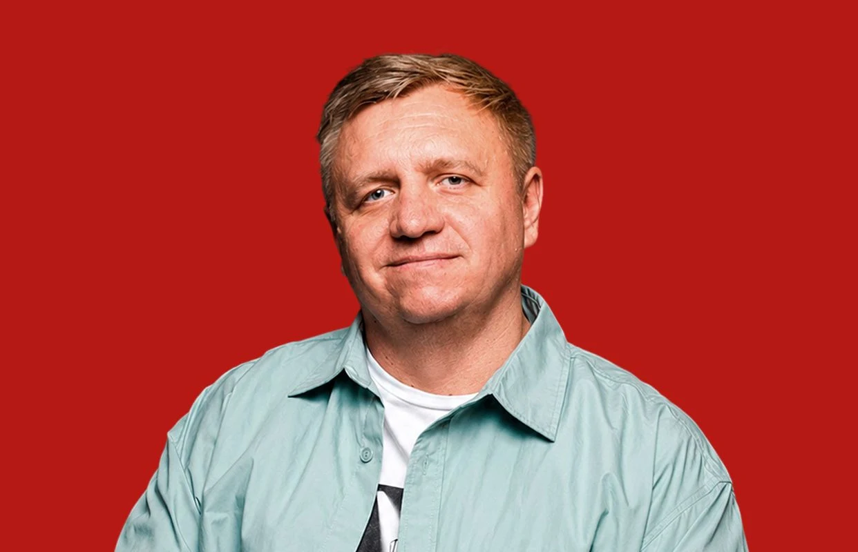Максим Калашников. Сольный стендап концерт — Руки ВВерх — афиша