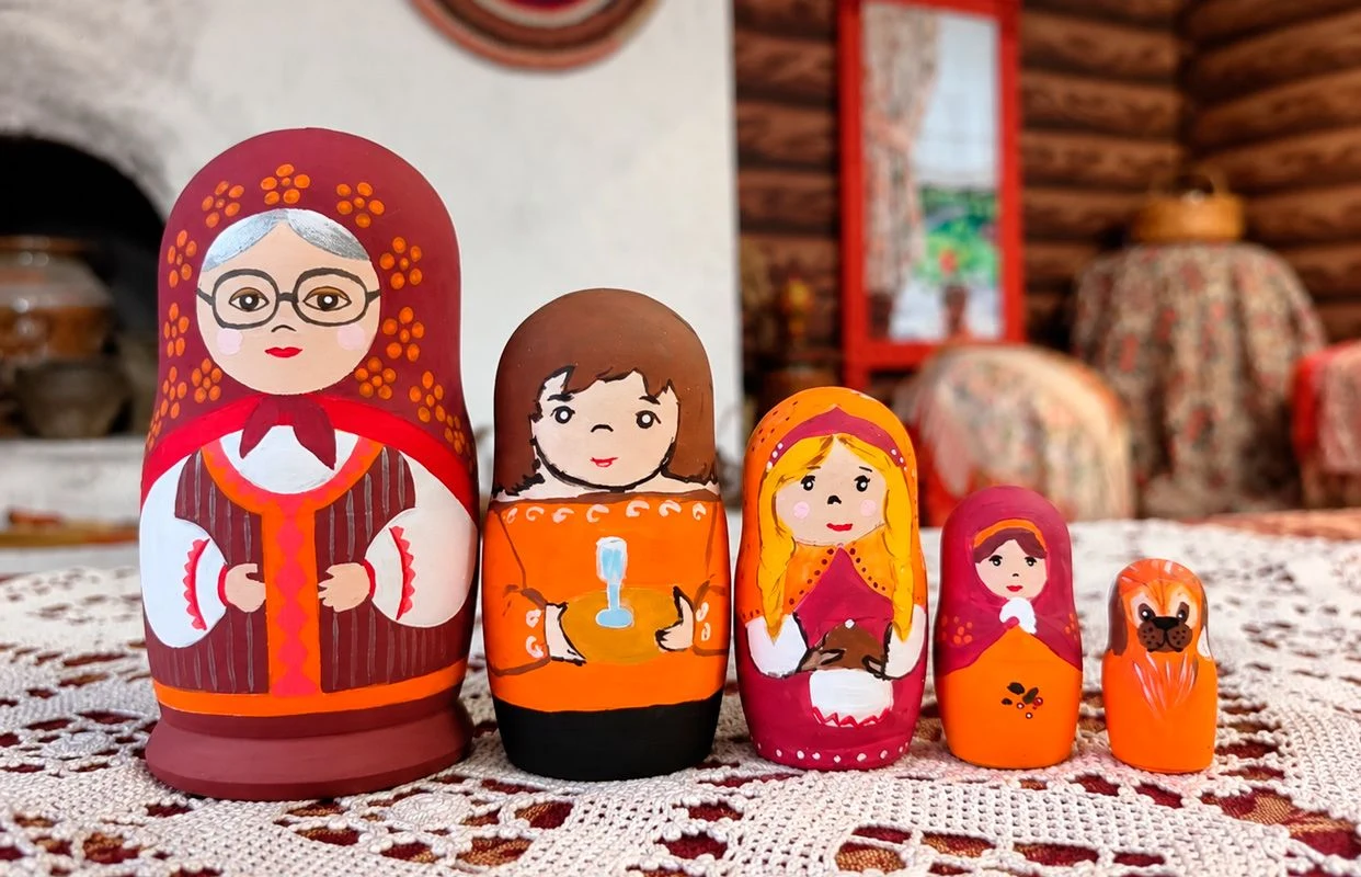 Мастер-класс «Матрёшка поколений» — Изба-забава — афиша