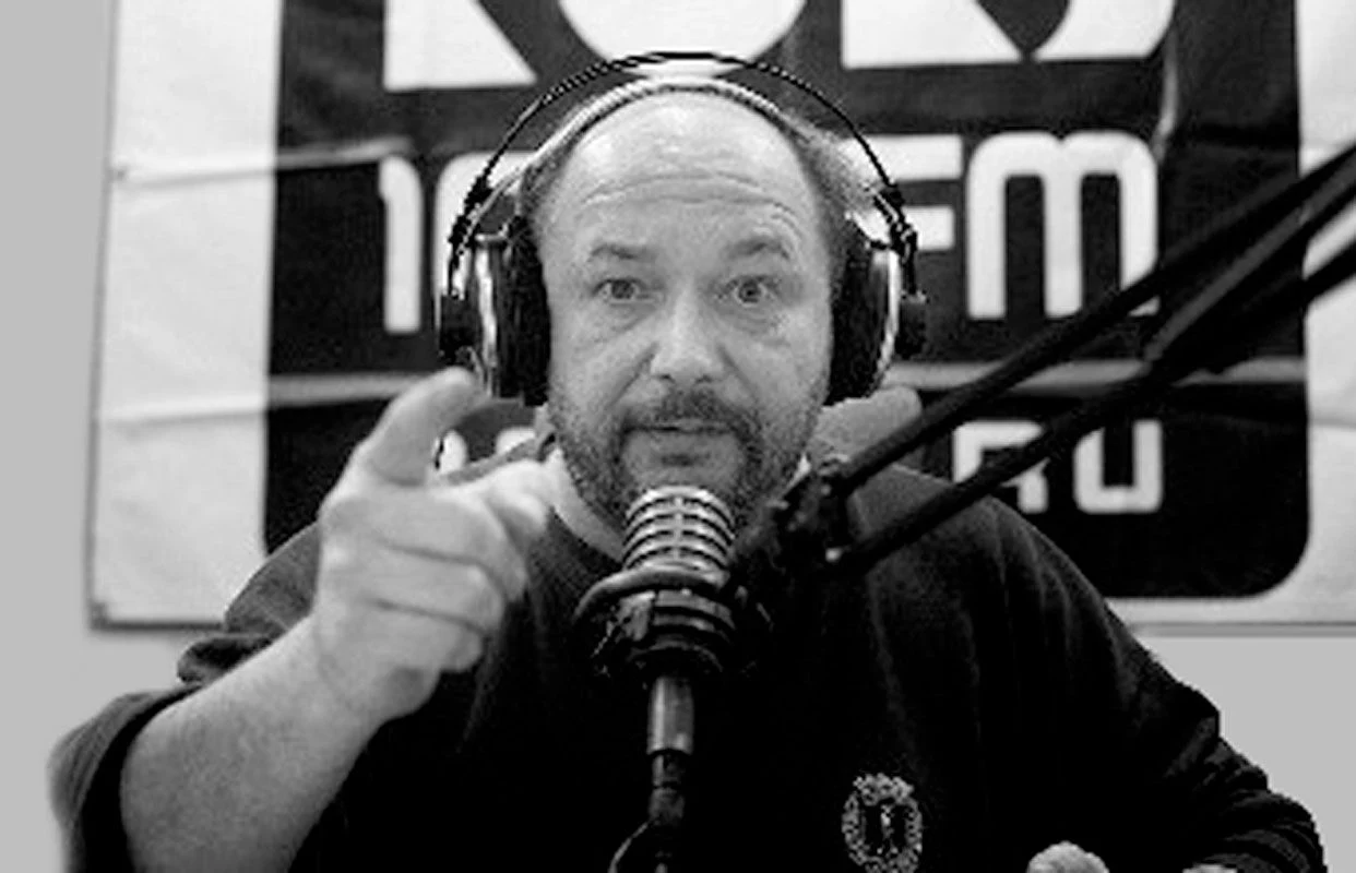 Мегаполис и разводные мосты с Михаилом Яруковым - легендой радио ROKS — Теплоход ROCK HIT NEVA — афиша