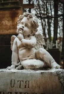 Пешеходная экскурсия "Тайны и мистика Никольского кладбища" — Место встречи: площадь Александра Невского — афиша