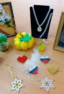 Путешествие в мир истории украшений. Интегрированное занятие — Библиотека для инвалидов по зрению — афиша