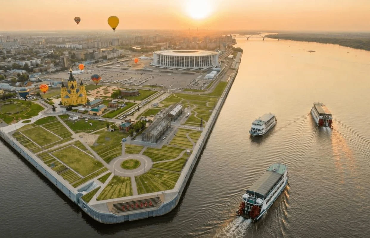 Речные прогулки — 1 час сезон 2026 — Причал №10 — афиша