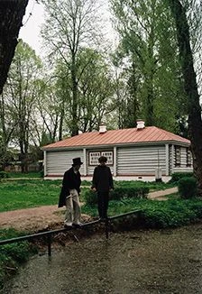 Сочинение на тему: Вишневый сад (г.Москва) — Астраханский государственный ордена «Знак Почета» драматический театр — афиша