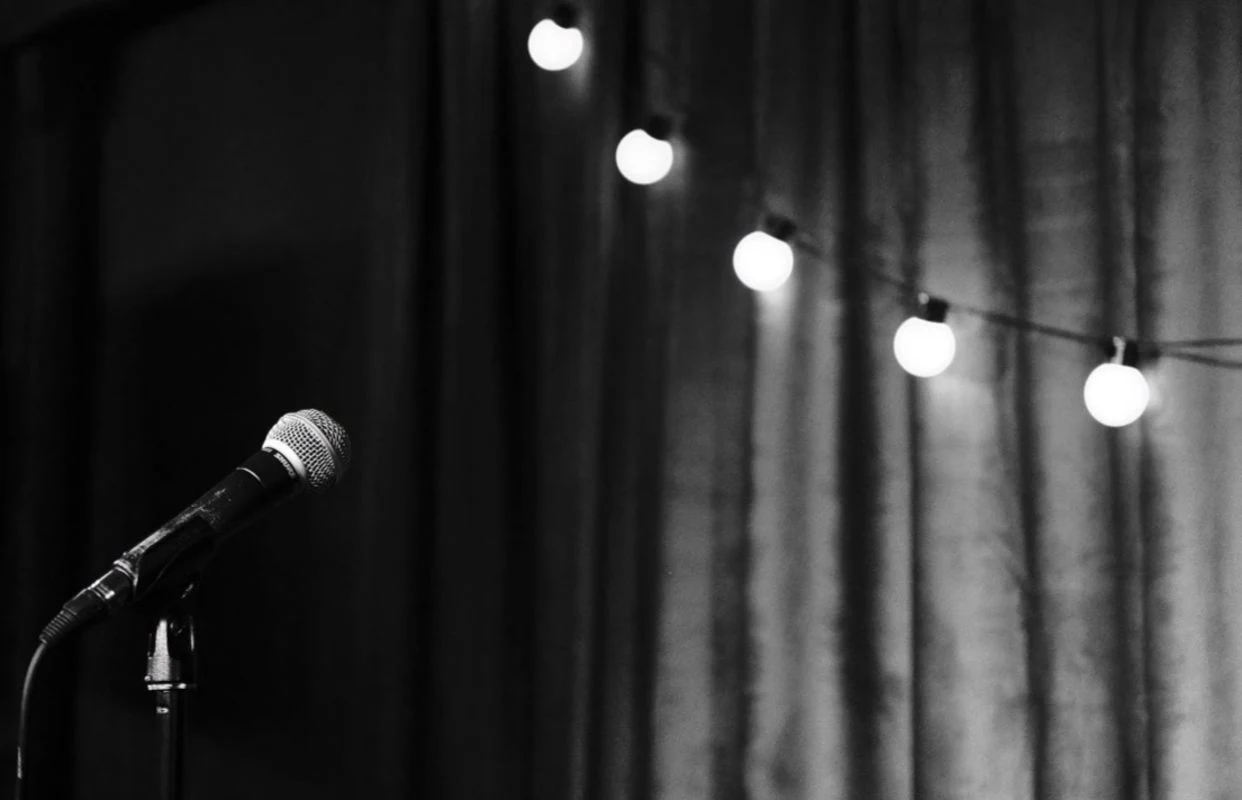 Стендап: Открытый микрофон — Бар Standup Room — афиша