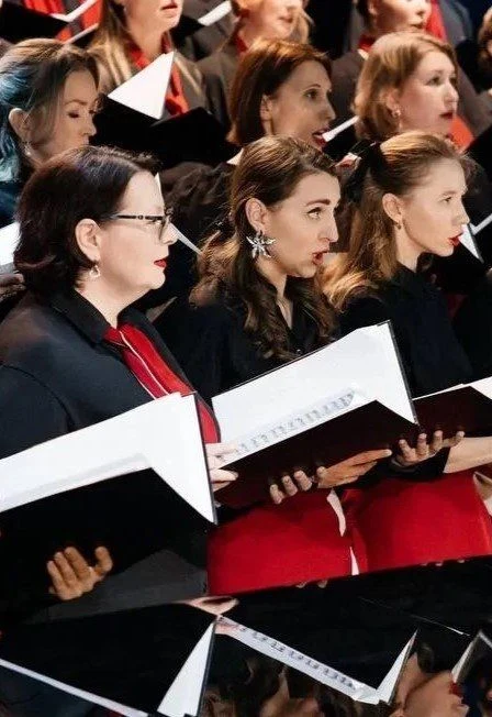 Выступление академического хора Л52 в Летнем дворе музея и лекция Тимофея Чаплюка — Музей Андеграунда — афиша