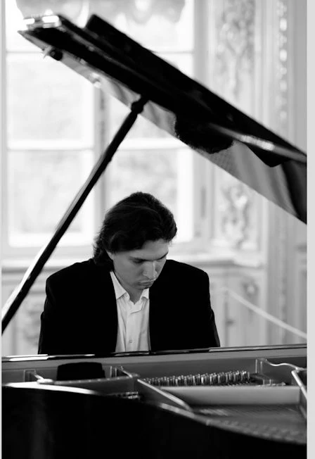 Зимний фестиваль Pianissimo. Сольный концерт Федор Орлов в Государственном Эрмитаже — Государственный Эрмитаж — афиша
