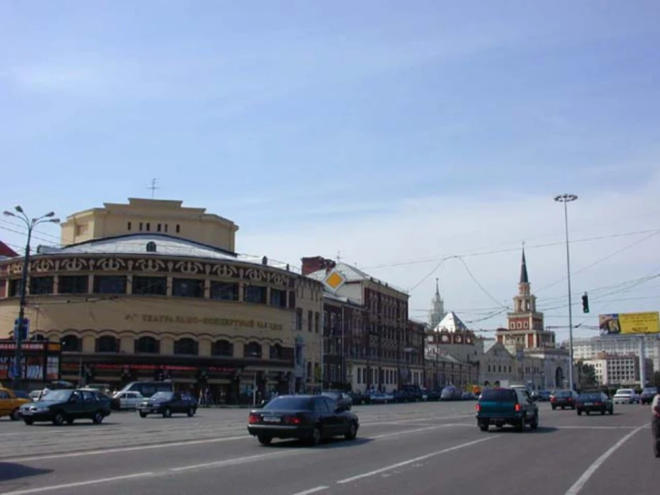 Театрально-концертный зал ЦДКЖ — театр — метро Комсомольская — Москва
