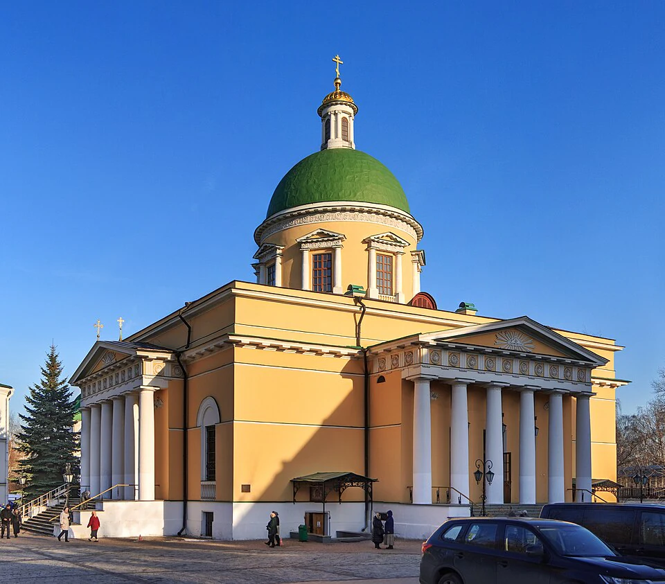 Троицкий собор Данилова монастыря — храм — метро Тульская — Москва