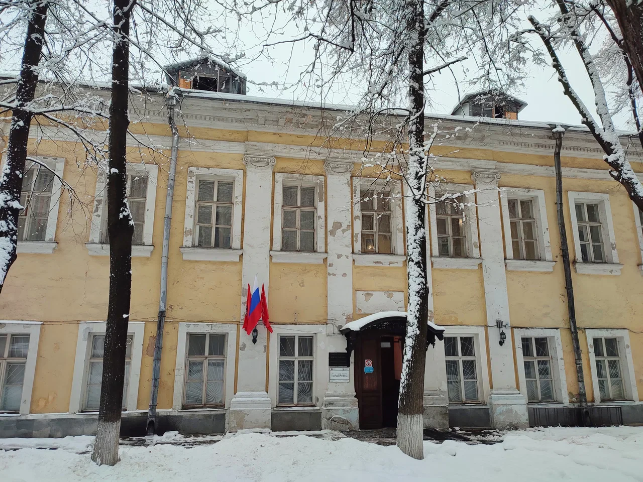 Обложка — ДК «Гайдаровец»