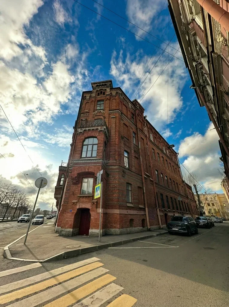 Обложка — Музей дизайна «ОСНОВА»
