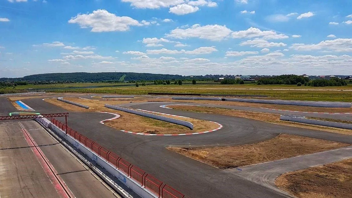 ADM Raceway, фото 2