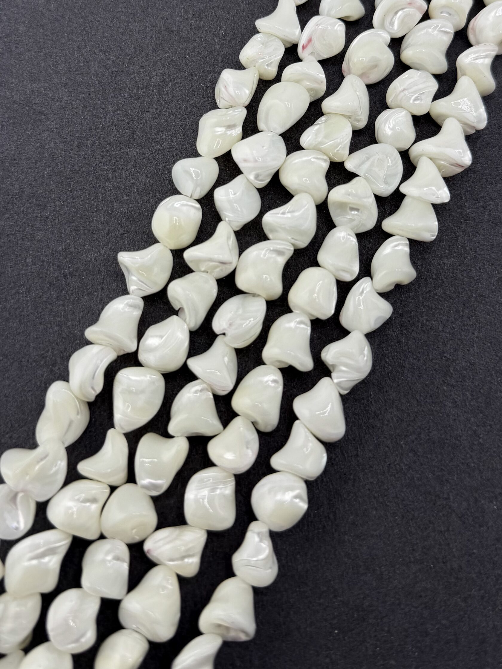 Перламутр белый 10-11мм