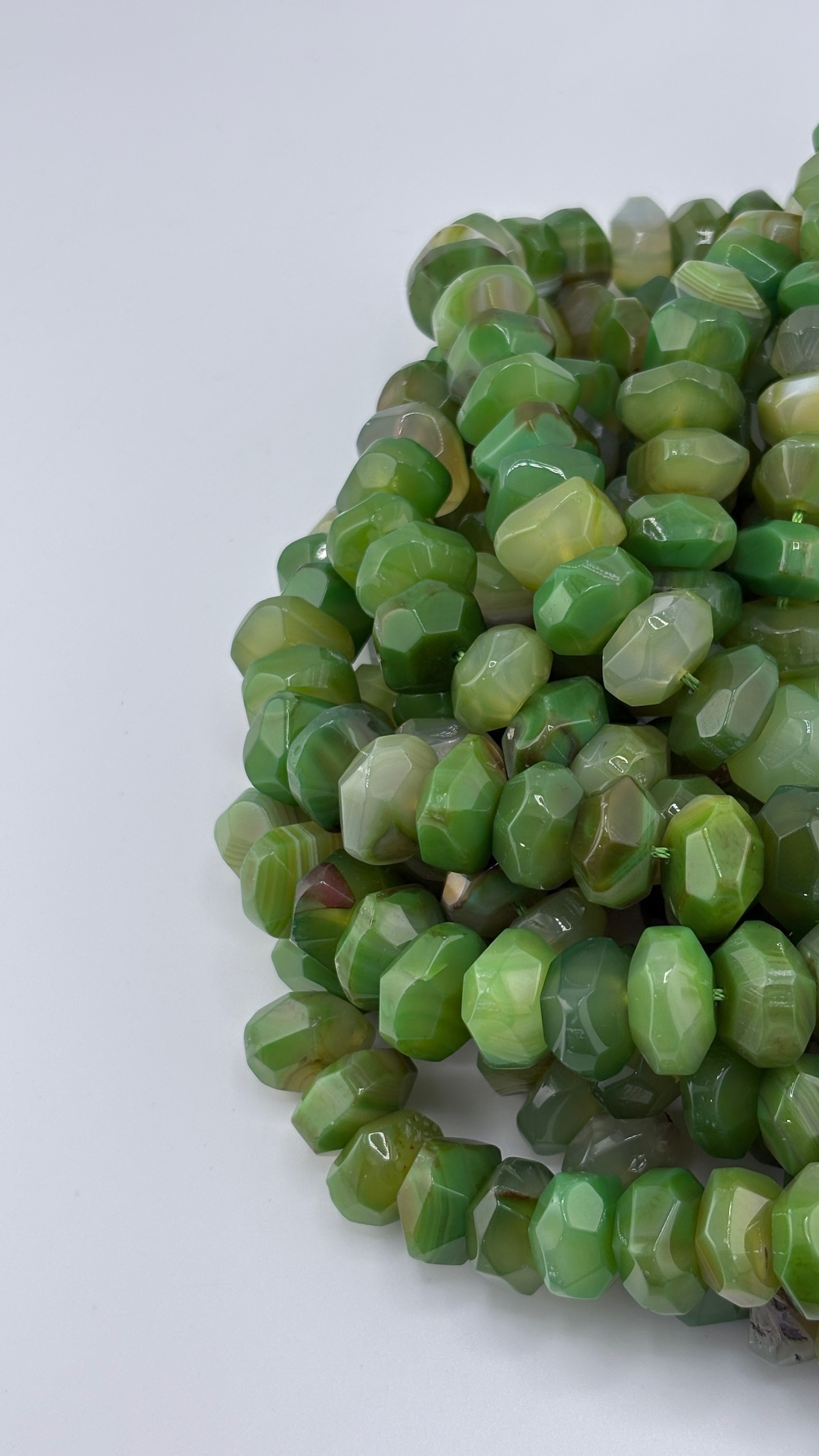 Агат зеленый форма рондель в огранке — фото 2