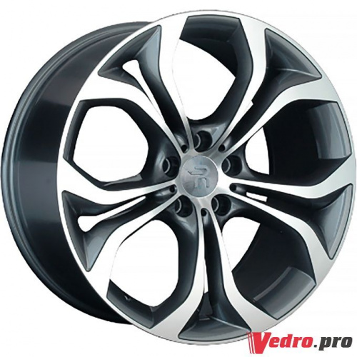 Колесный диск Replay B116 11x20 5x120 ET37 DIA74.1 Серый глянцевый с полированной лицевой частью