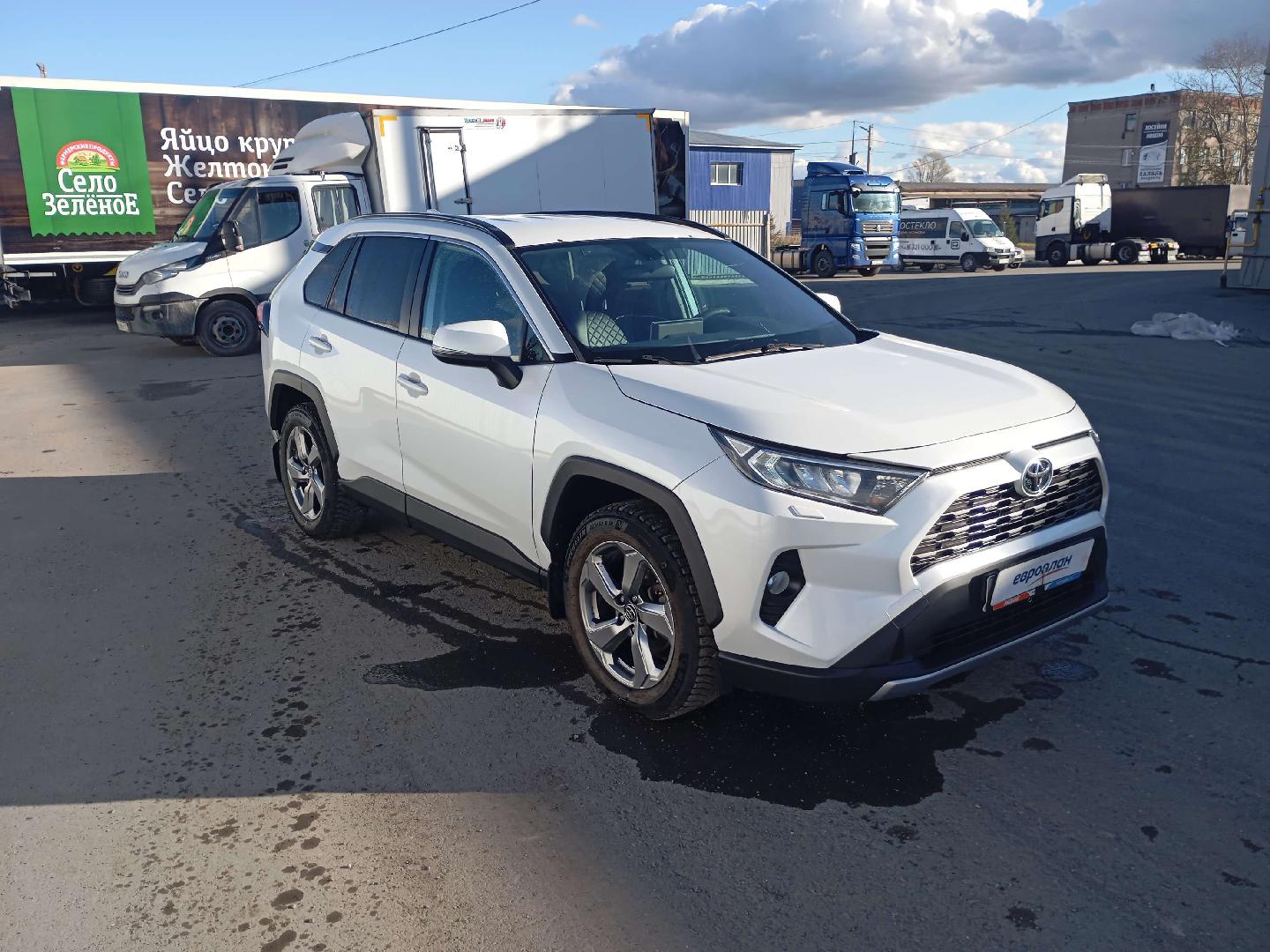 Легковой автомобиль Toyota RAV4, 2019 г.