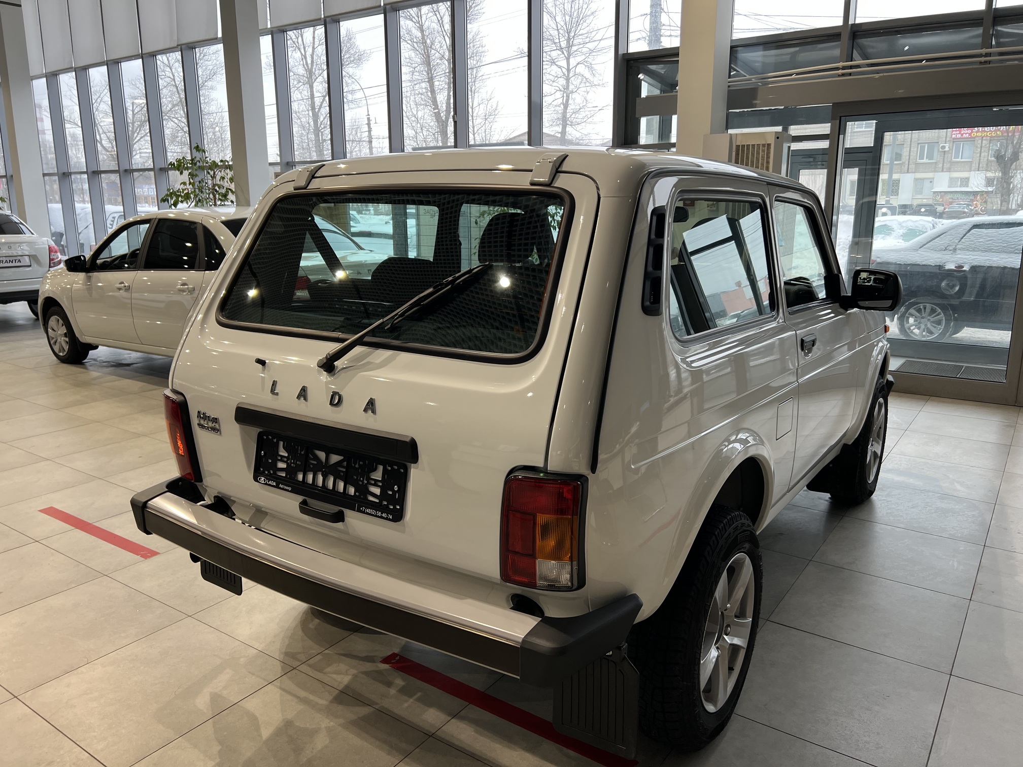 Автомобили LADA Niva Legend 3 Дв в лизинг для юридических лиц и ИП |  Альфа-Лизинг