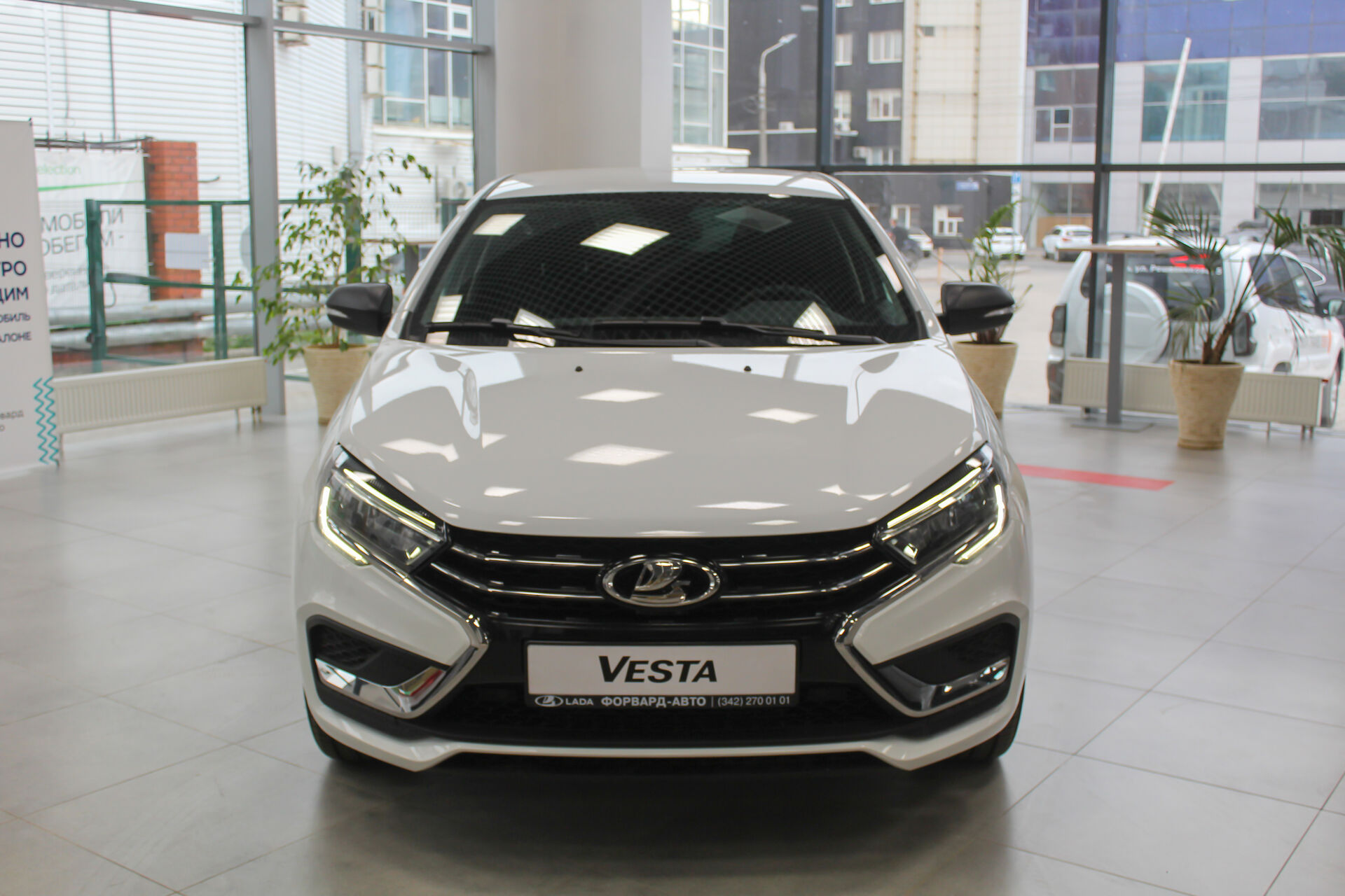 Автомобили LADA Vesta Cross в лизинг в Астрахани | Альфа-Лизинг