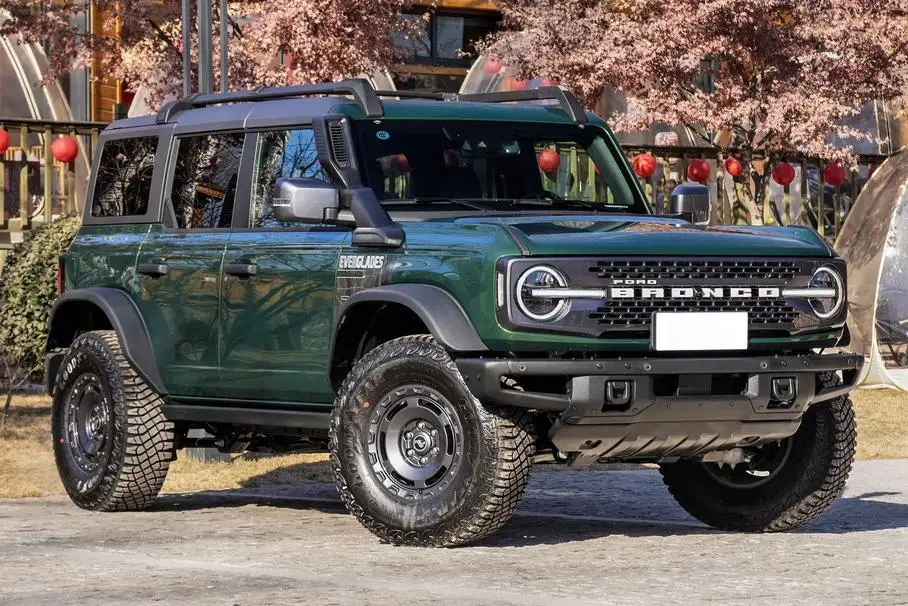 Новый Ford Bronco с суперценой для Китая: узнай первые подробности!