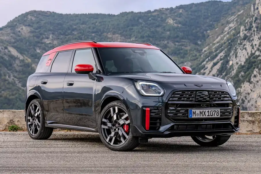 MINI Countryman JCW: Турбированная мощь и эксклюзивные обновления!