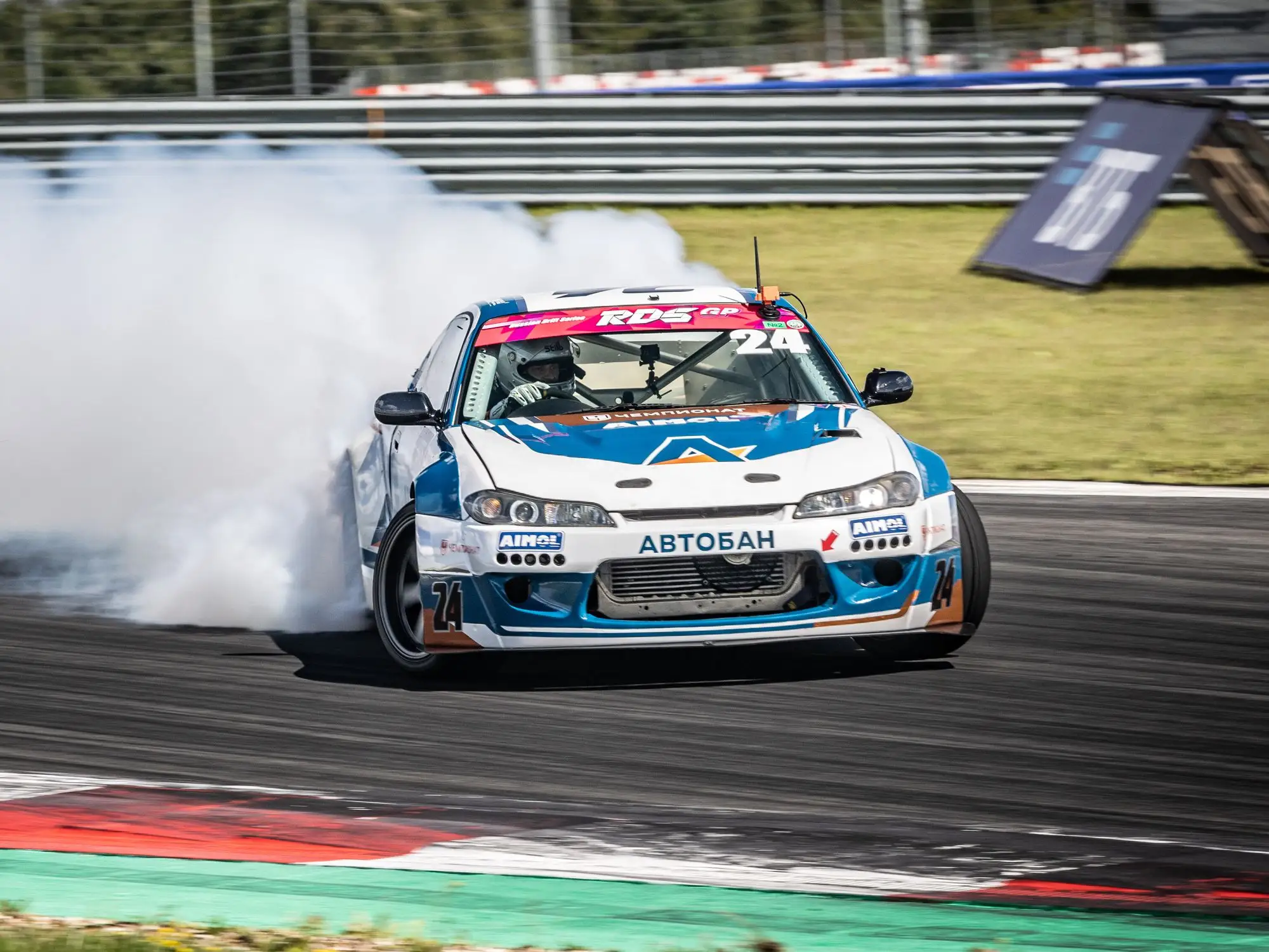 Nissan Silvia S15 с мотором от Toyota: Экстремальный тюнинг для RDS GP