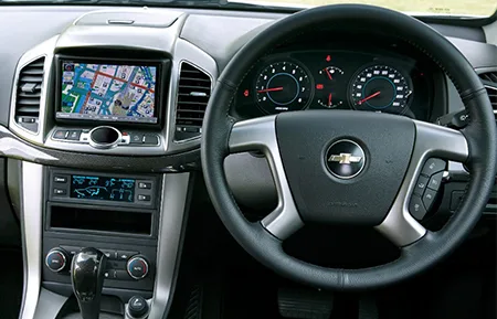 Chevrolet Captiva NAVI+ ()