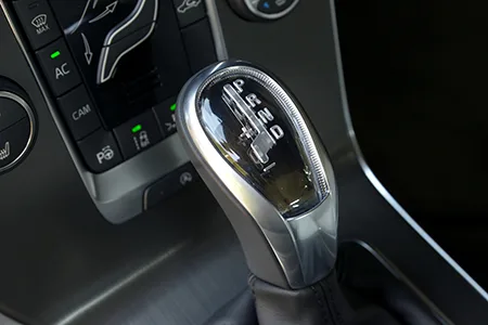 Volvo V40 T5 R-DESIGN (MB5204T)