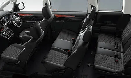 Mitsubishi Delica D5 M (CV1W)