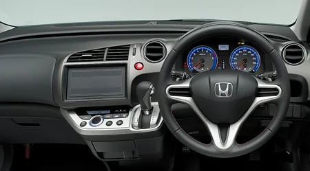 Honda Stream RSZ (RN8)