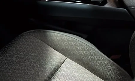 Nissan Aura G FOUR (FSNE13)