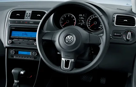 Volkswagen Polo TSI COMFORTLINE (6RCBZ / 6RCBZW)