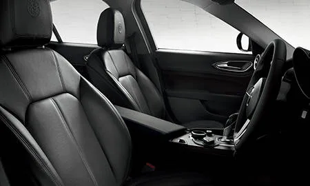 Alfa Romeo Giulia BASE GRADE (95220 / 95229)