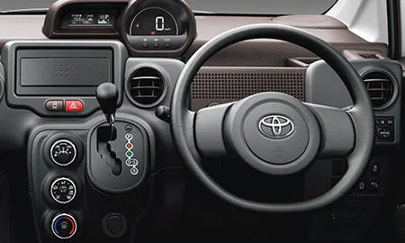 Toyota Spade F (NSP141)