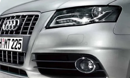 Audi S4 BASE GRADE (8KCAKF)
