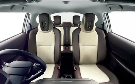Toyota IQ100G LEATHER PACKAGE (KGJ10)