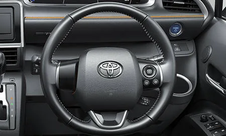 Toyota Sienta HYBRID FUNBASE G CUERO (NHP170G)