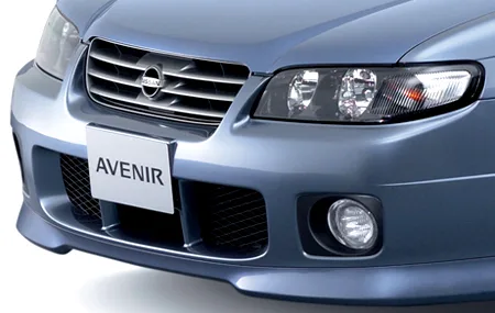 Nissan Avenir SALUT SI NAVI EDITION (RW11)