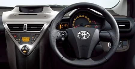 Toyota IQ100X базовая (KGJ10)