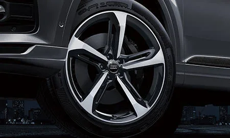 Audi Q7 SAMURAI EDITION (4MCREA / 4MCRES / 4MCYRS)