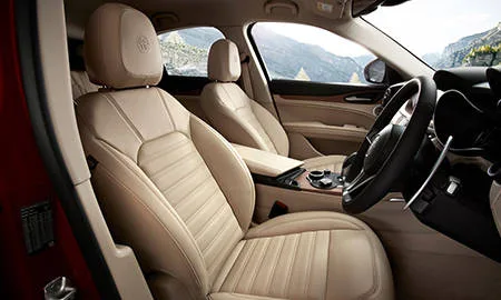 Alfa Romeo Stelvio FIRST EDITION (94920 / 94929)